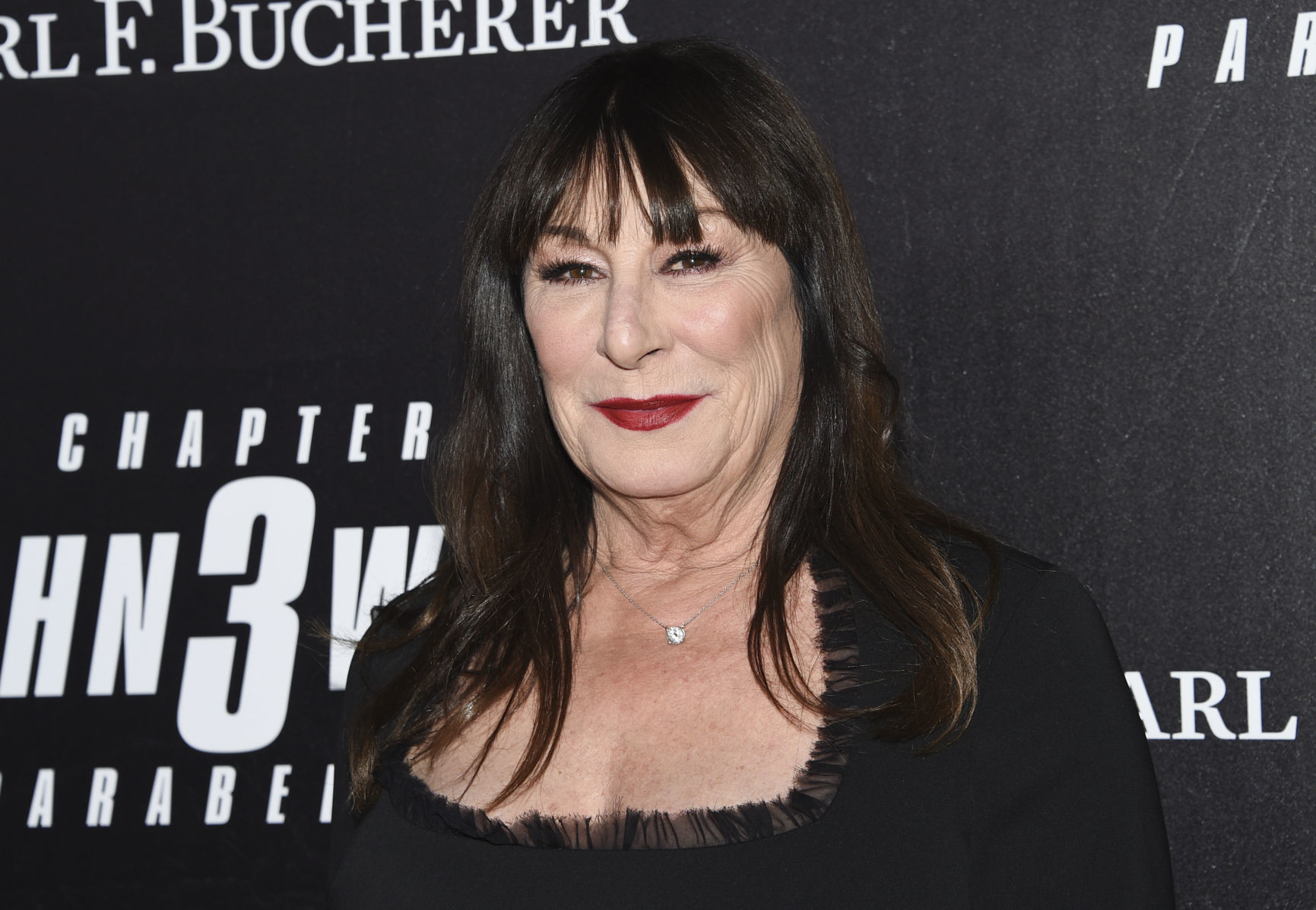 Anjelica Huston